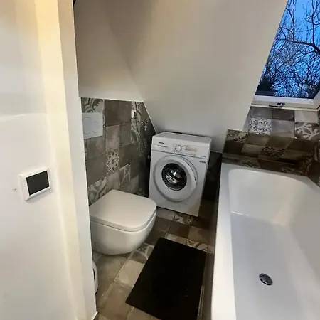 Exklusive Maisonetten Mit Gartenzugang Apartman Augsburg